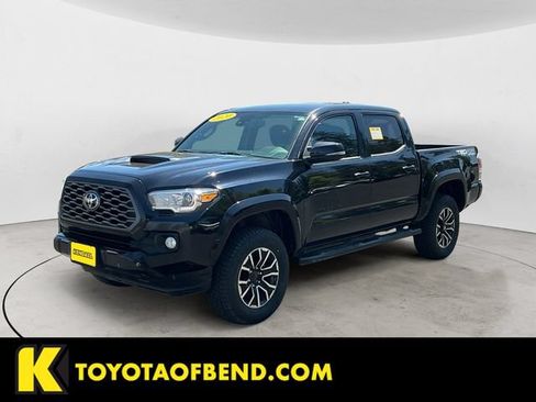 Used 2020 Toyota Tacoma TRD Sport w/ Blackout Package AWD/4WD image 1