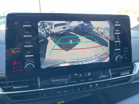 Used 2021 Toyota Sienna XSE w/ XSE Plus Package FWD image 20