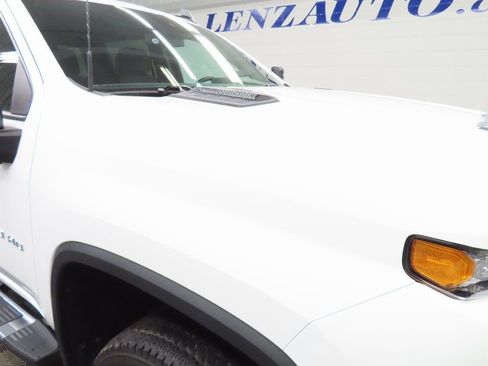 Used 2025 Chevrolet Silverado 2500 LT w/ Convenience Package image 25