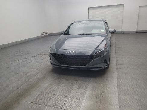 Used 2022 Hyundai Elantra SEL w/ Convenience Package FWD image 15