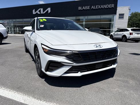 Used 2024 Hyundai Elantra Limited FWD image 1