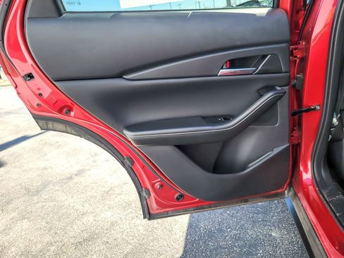 Used 2025 MAZDA CX-30 AWD 2.5 S w/ Preferred Package image 17