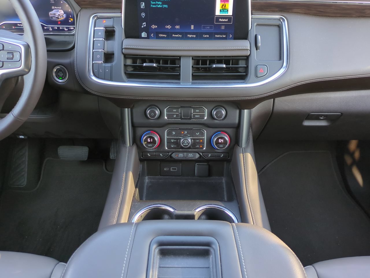 Used 2022 Chevrolet Tahoe LT w/ LT Signature Plus Package RWD image 19