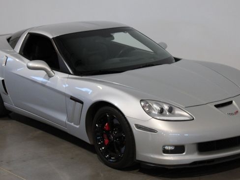 Used 2013 Chevrolet Corvette Grand Sport w/ 2LT Preferred Equipment Group RWD image 15