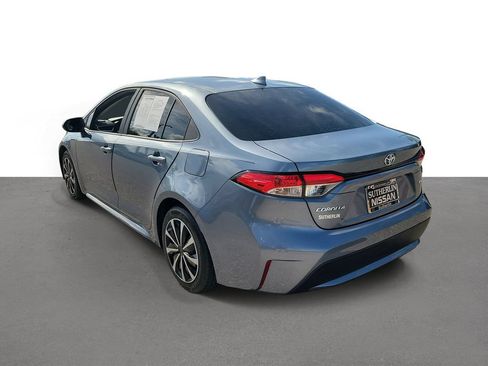 Used 2021 Toyota Corolla LE FWD image 4