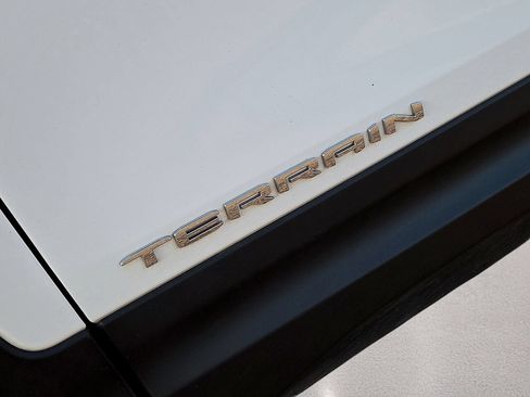 Used 2023 GMC Terrain SLT AWD/4WD image 11