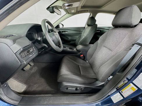 Used 2024 Honda Accord EX image 11