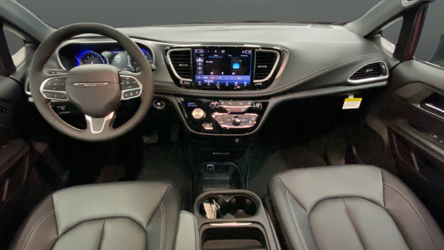 New 2027 Chrysler Pacifica Select FWD image 11