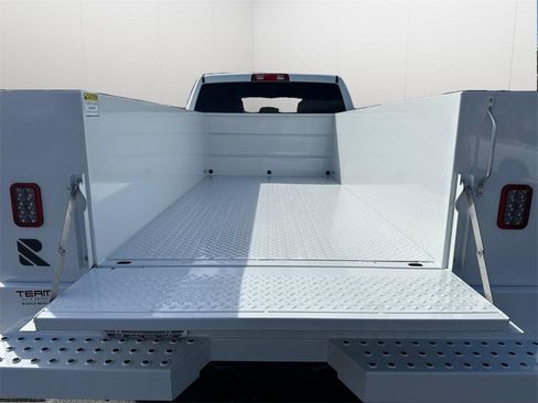 New 2024 RAM 2500 Tradesman w/ Chrome Appearance Group image 14