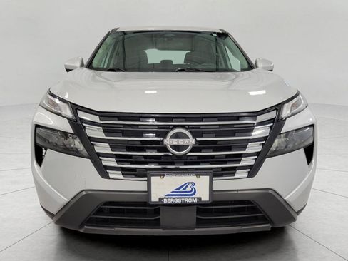 Used 2025 Nissan Rogue SV image 13