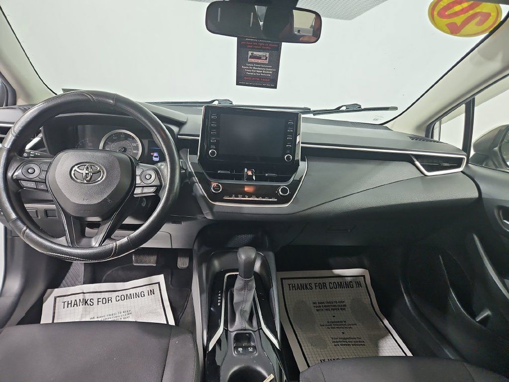 Used 2020 Toyota Corolla LE FWD image 13