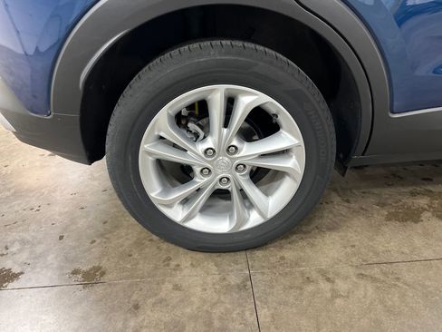 Certified 2020 Buick Encore GX Preferred w/ Cold Weather Comfort Package AWD/4WD image 10