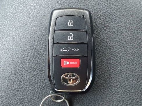 Used 2025 Toyota Tacoma TRD Pro image 36