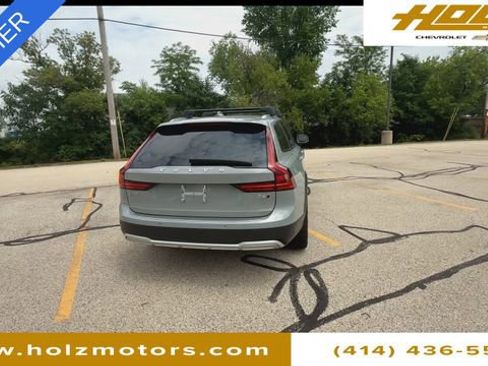 Used 2025 Volvo V90 B6 Cross Country Plus w/ Protection Package Premier AWD/4WD image 8