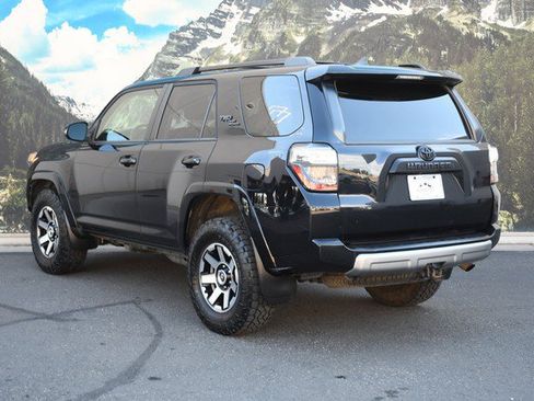 Used 2022 Toyota 4Runner TRD Off-Road Premium w/ Moonroof Package AWD/4WD image 9