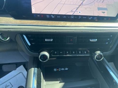 New 2026 Chevrolet Suburban High Country w/ Sun And Tow Package image 25