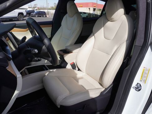 Used 2020 Tesla Model X Long Range image 15