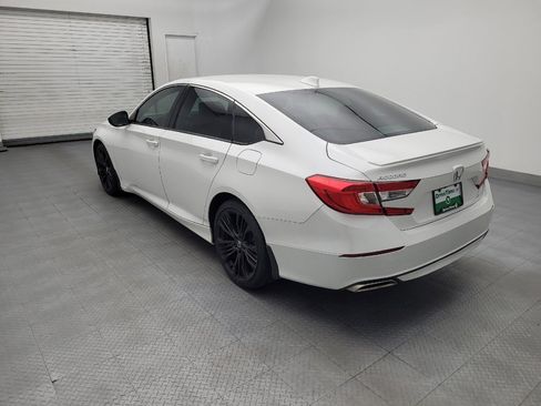 Used 2018 Honda Accord Sport image 5