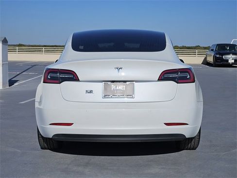 Used 2020 Tesla Model 3 Standard Range Plus image 6