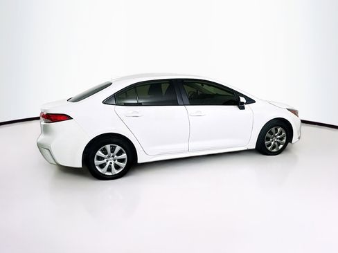 Used 2022 Toyota Corolla LE w/ Carpet Mat Package (TMS) image 10