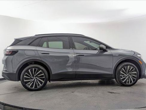 Used 2024 Volkswagen ID.4 Pro AWD/4WD image 9