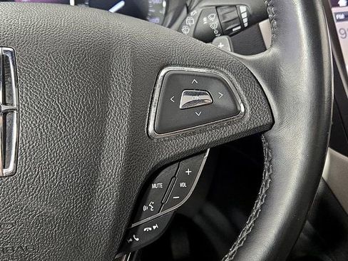 Certified 2019 Lincoln MKC Reserve w/ MKC Climate Package image 23