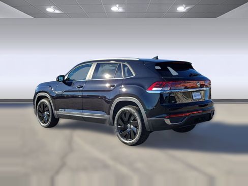 New 2026 Volkswagen Atlas Cross Sport SE image 3