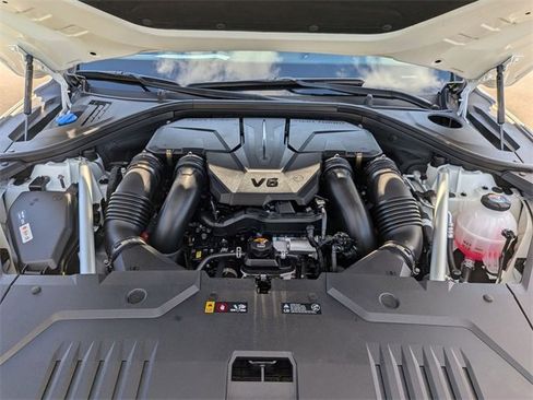 Used 2025 Genesis GV70 3.5T Sport w/ Sport Advanced Package image 32