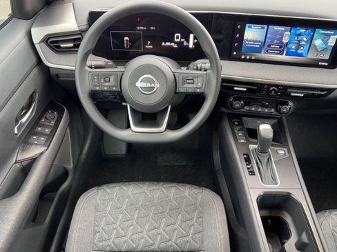 New 2026 Nissan Kicks SV image 15