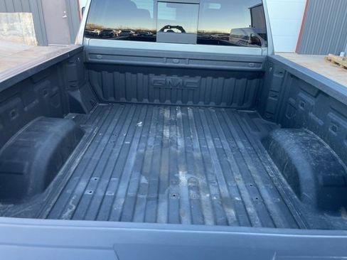 Used 2025 GMC Sierra 2500 Denali image 7