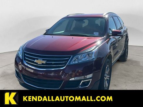 Used 2016 Chevrolet Traverse LT image 1