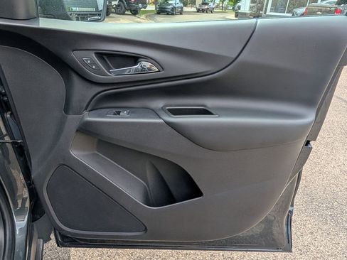 Used 2019 Chevrolet Equinox LT AWD/4WD image 17