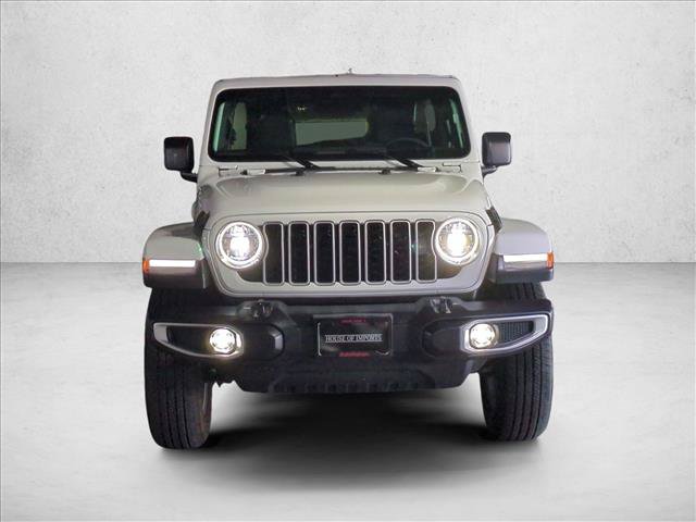 Used 2026 Jeep Wrangler Unlimited Sahara AWD/4WD image 2