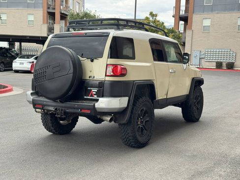 Used 2008 Toyota FJ Cruiser 4WD image 7