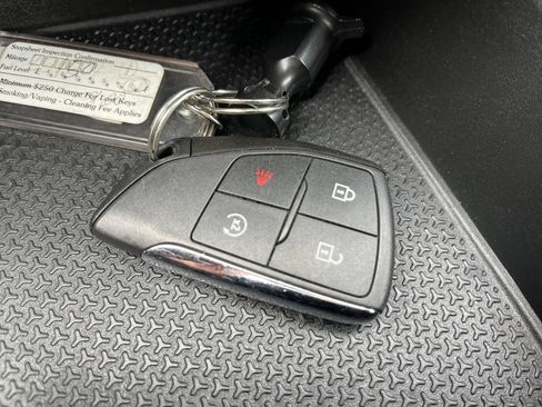 Used 2025 Chevrolet Equinox LT AWD/4WD image 25