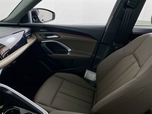 New 2025 Audi Q5 Premium Plus image 22