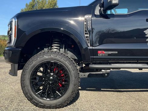 New 2025 Ford F250 XLT w/ Black Appearance Package image 10