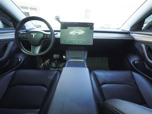 Used 2023 Tesla Model 3 Performance image 35