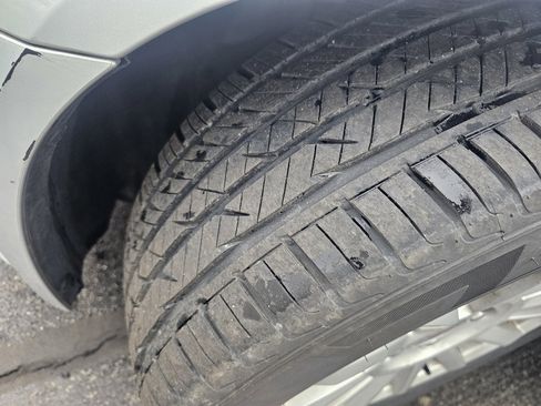 Used 2010 Cadillac CTS Luxury image 10