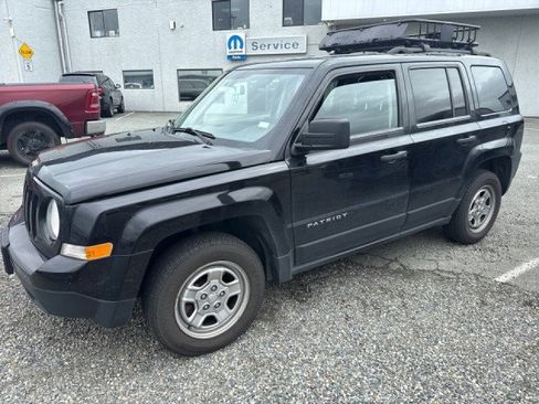 Used 2014 Jeep Patriot Sport AWD/4WD image 1