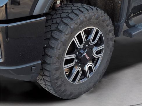 Used 2022 GMC Sierra 2500 AT4 w/ Gooseneck/5TH Wheel Package image 11