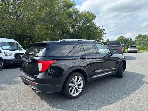 Used 2023 Ford Explorer Platinum w/ Technology Package AWD/4WD image 6