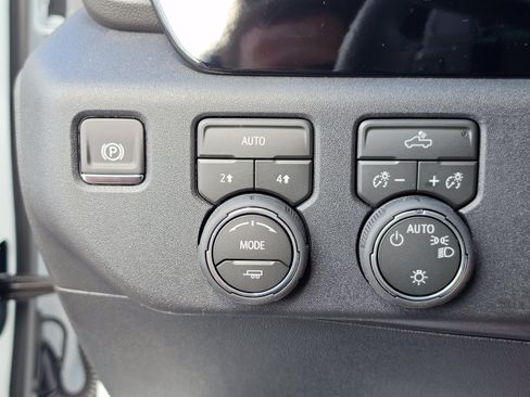 New 2026 Chevrolet Silverado 1500 LT AWD/4WD image 30