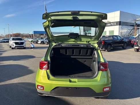 Used 2024 Hyundai Venue SEL image 27