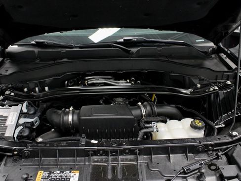 Used 2022 Ford Explorer ST w/ ST High-Performance Pack image 17