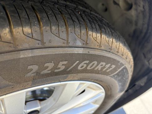 Used 2018 Volkswagen Tiguan S image 29