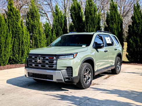 New 2026 Honda Pilot TrailSport image 5