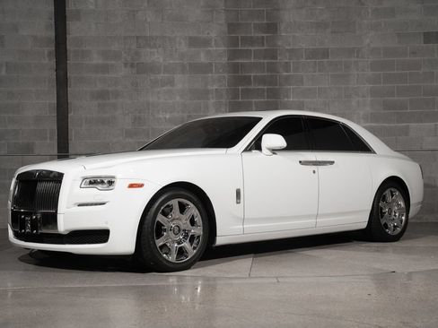 Used 2015 Rolls-Royce Ghost RWD image 5