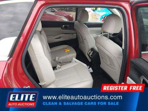 Used 2021 Kia Sorento EX FWD image 16