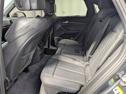 Used 2023 Audi Q5 2.0T Premium Plus w/ Premium Plus Package image 9